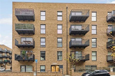 1 bedroom flat for sale, Rolfe Terrace, London SE18