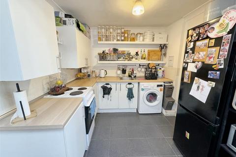 2 bedroom end of terrace house for sale, Dawlish Road, Leyton