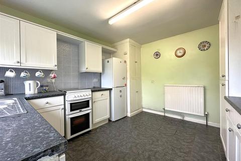 2 bedroom detached bungalow for sale, Wyke Lane, Farndon, Newark