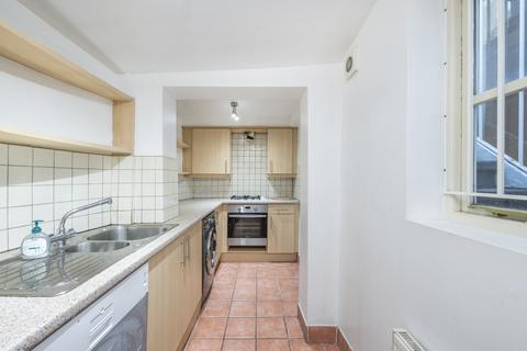 2 bedroom flat for sale, Linden Gardens, London