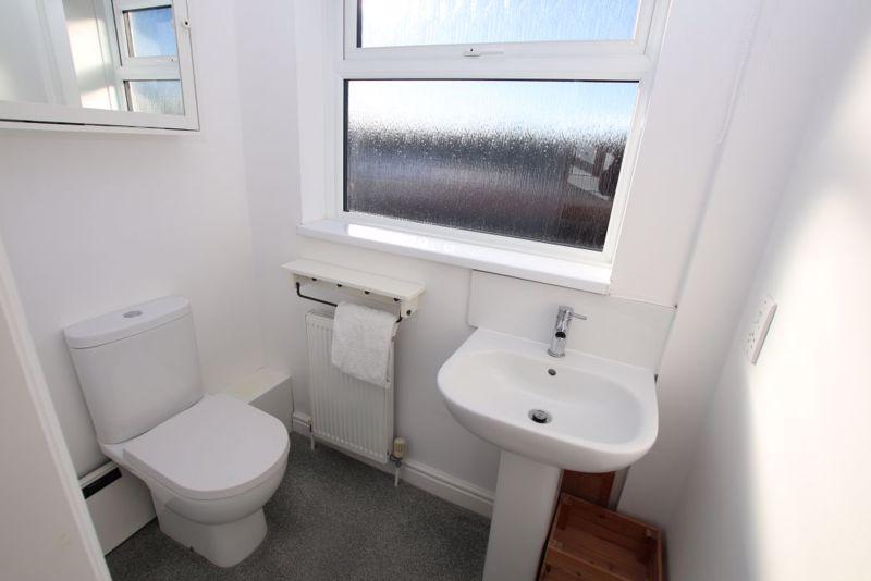 Ensuite cloakroom