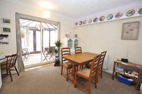 3 bedroom detached bungalow for sale, CUMBERLAND ROAD, CLEETHORPES