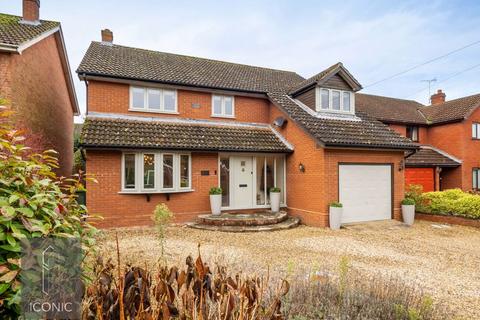 4 bedroom detached house for sale, Beverley Way, Drayton, Norwich