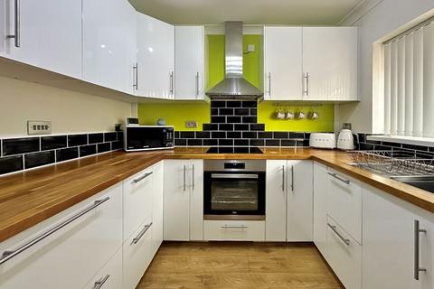 2 bedroom semi-detached house for sale, Evesham Crescent, Mossley Estate, Bloxwich