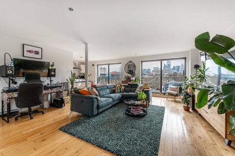 2 bedroom penthouse for sale, Cavell House, Cavell Street, Whitechapel, London, E1