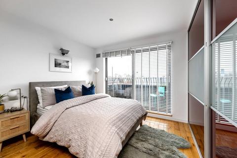 2 bedroom penthouse for sale, Cavell House, Cavell Street, Whitechapel, London, E1