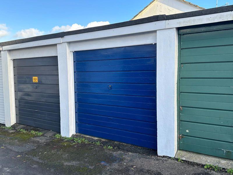 Garage in block