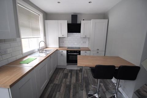 1 bedroom property to rent, Southwick Road, Fareham