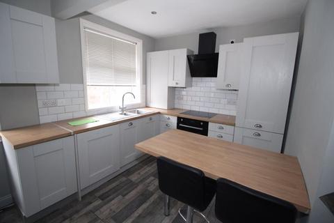 1 bedroom property to rent, Southwick Road, Fareham