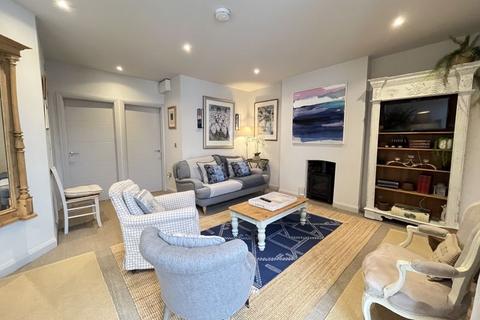 undefined, 40 Eastgate, Cowbridge, The Vale of Glamorgan CF71 7DG