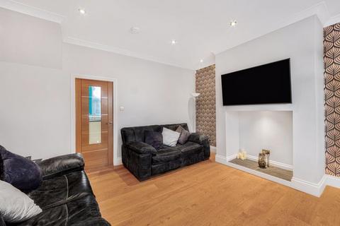 2 bedroom cottage for sale, Hutchinson Road, Norden, Rochdale, OL11 5TX