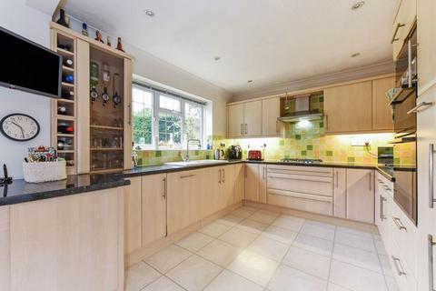 5 bedroom detached house for sale, Deer Park, Henfield