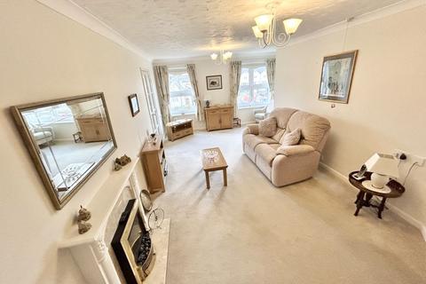 1 bedroom apartment for sale, Clarence Road, Llandudno