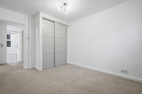 Ardleigh Court, Shenfield, Brentwood CM15