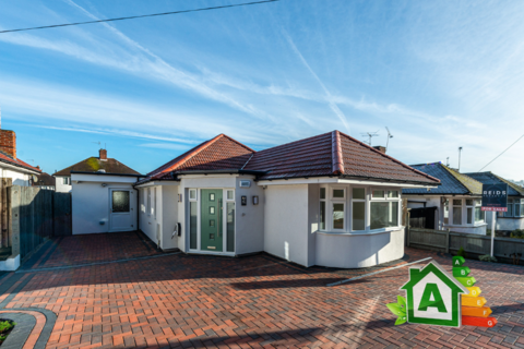 41 Pinewood Drive, Orpington, BR6 9NJ