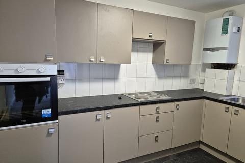 1 bedroom flat to rent, Wellington Road, Enfield EN1