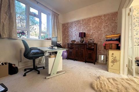 6 Bryson Road, Portsmouth, PO6 3NU