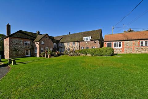 5 bedroom detached house to rent, Upper Lambourn, Hungerford, West Berkshire, RG17