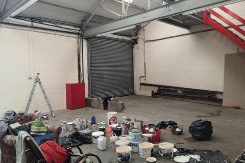 Property to rent, INDUSTRIAL UNIT WITH MEZZANINE TO BE LET ON ESTABLISHED SITE