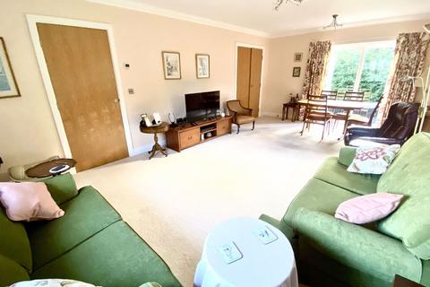 2 bedroom end of terrace house for sale, Hooke Court, Liphook GU30