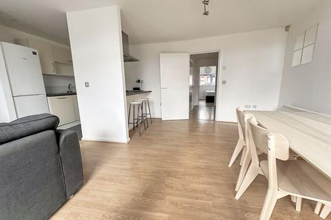 2 bedroom apartment to rent, Violet Road, London E3