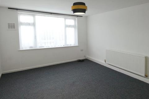 1 bedroom apartment to rent, Hallam Road, Ollerton