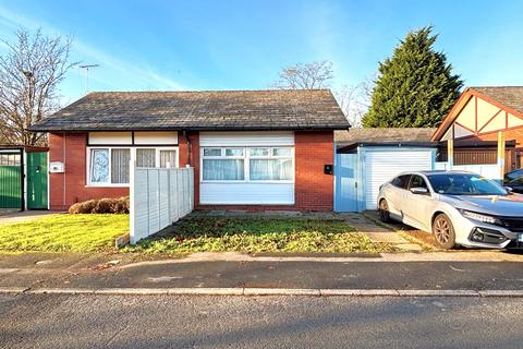 4 bedroom bungalow to rent, Woodrush Close, Beanhill, Milton Keynes, MK6 4LU