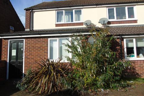 2 bedroom maisonette to rent, Newton Road, Bletchley, MK3 5BY