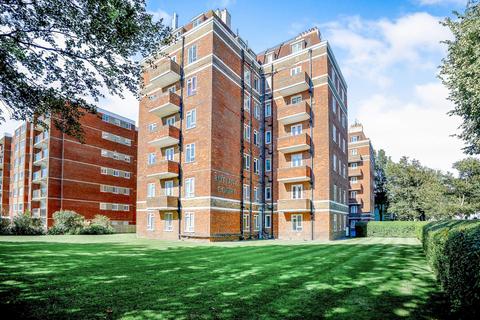 2 bedroom apartment to rent, Rutland Court, BN3