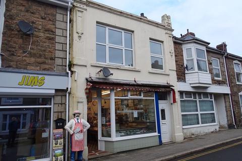 3 bedroom apartment for sale, Trelowarren Street, Camborne - Investment opportunity with flat and plot