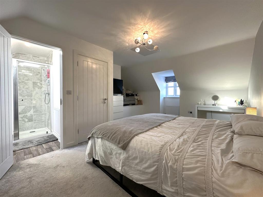 Bedroom One Into En-Suite 653