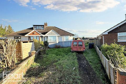 2 bedroom semi-detached bungalow for sale, St Martins Close, Northampton