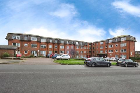 1 bedroom flat for sale, Longridge Avenue, Saltdean BN2