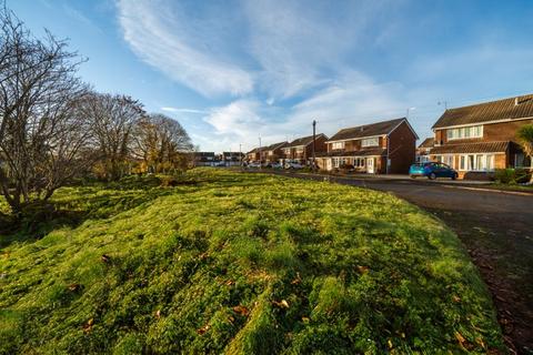 2 bedroom semi-detached house for sale, Acorn Grove, Stourbridge DY8