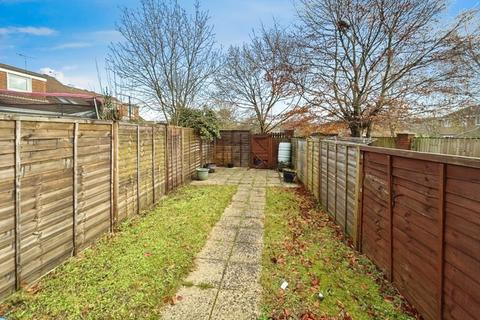 2 bedroom terraced house for sale, Mapperton Close, Poole BH17