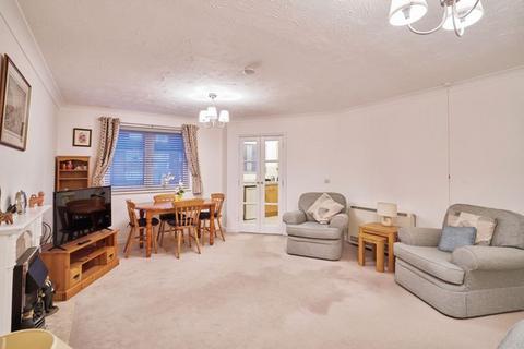 2 bedroom retirement property for sale, Parkland Grove, Ashford TW15