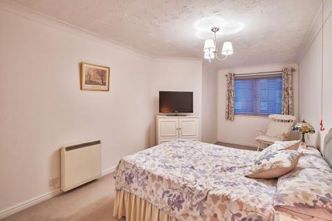 2 bedroom apartment for sale, Perrin Court, Ashford TW15
