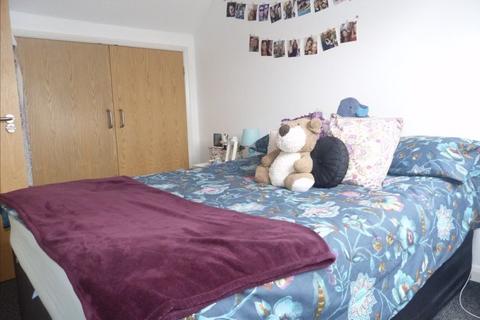 3 bedroom apartment to rent, Letty Mews, Cardiff CF24