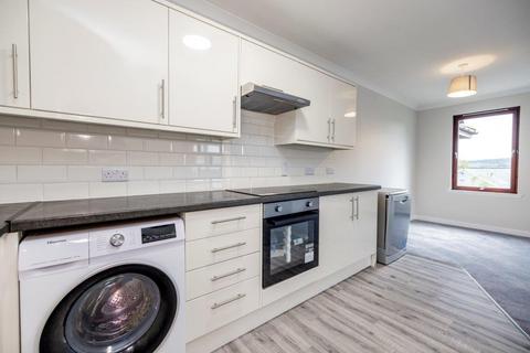 2 bedroom flat to rent, Whinhill Gate, Aberdeen, AB11