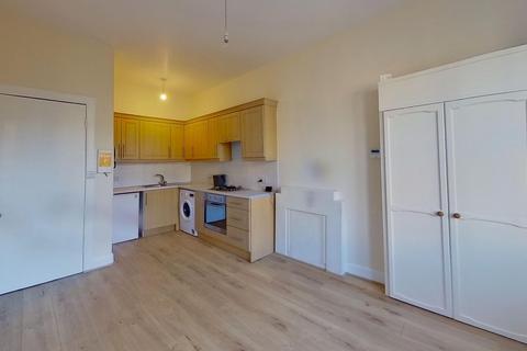 1 bedroom flat to rent, St Leonards Street, Edinburgh, EH8