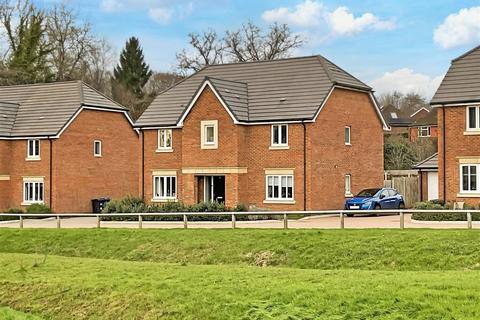 5 bedroom detached house for sale, Pampas Close, Haywards Heath, West Sussex