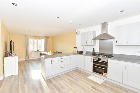 5 bedroom detached house for sale, Pampas Close, Haywards Heath, West Sussex