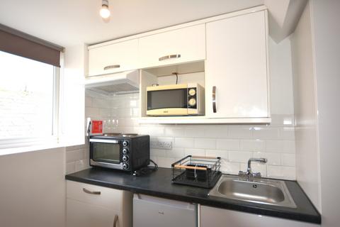 undefined, Mount Parade, Harrogate, North Yorkshire, HG1