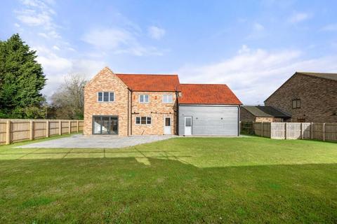 4 bedroom detached house for sale, Back Road, Gorefield, Wisbech, Cambridgeshire, PE13 4PE