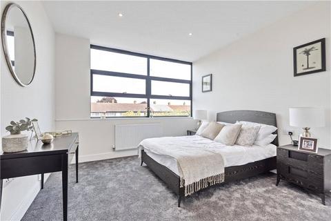 2 bedroom apartment for sale, Hurricane Court, Heron Drive, Slough