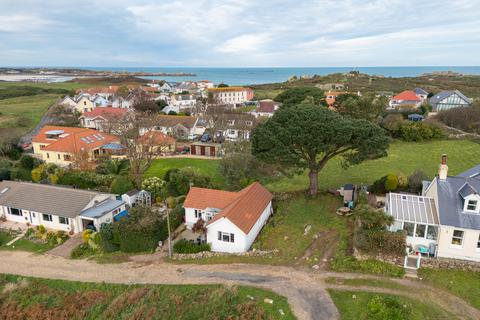 2 bedroom detached bungalow for sale, Bunker Hill, Vale, Guernsey