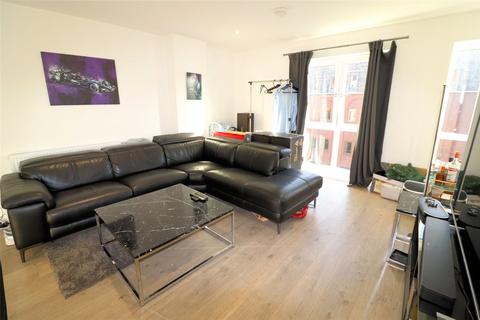 2 bedroom flat for sale, St. James Road, Brentwood, Essex, CM14