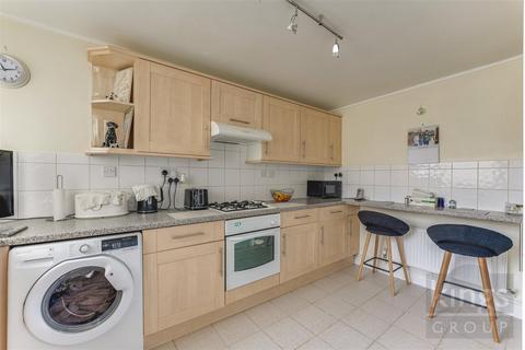 37 Lower Meadow, Harlow, CM18 7RD