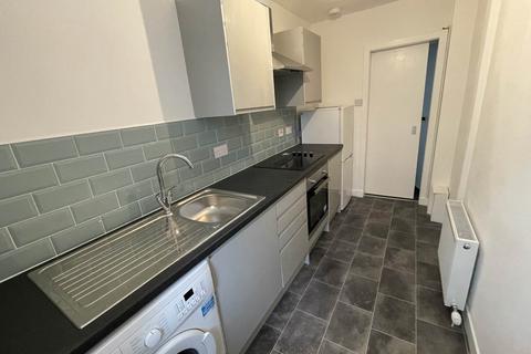 1 bedroom flat to rent, 28 G/R Cleghorn Street, ,