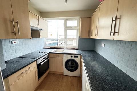 3 bedroom apartment to rent, Bedford Avenue, Barnet, EN5